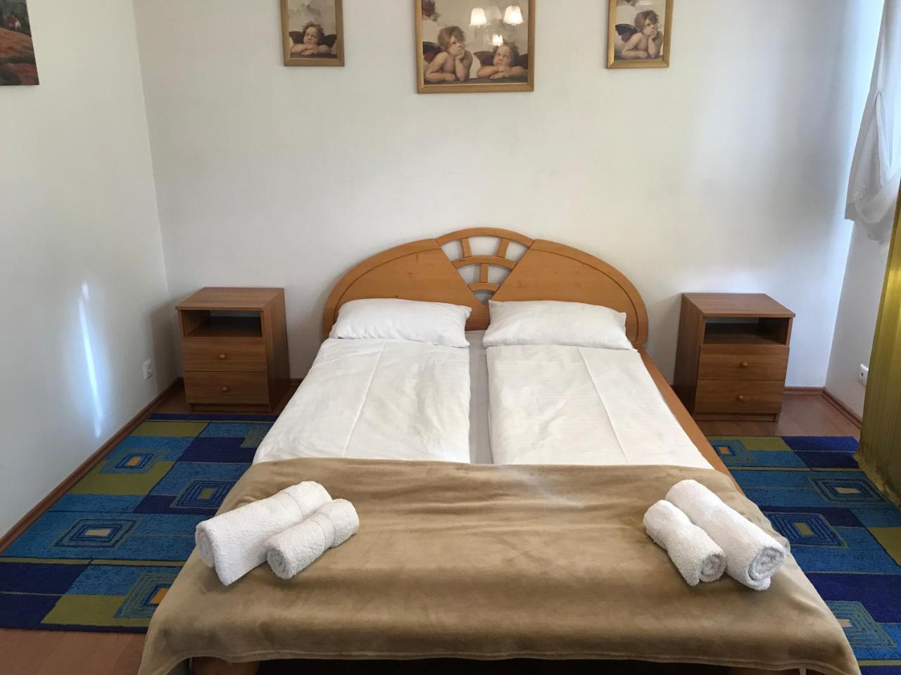 Lotusz Apartments In Ньиредьхаза Экстерьер фото