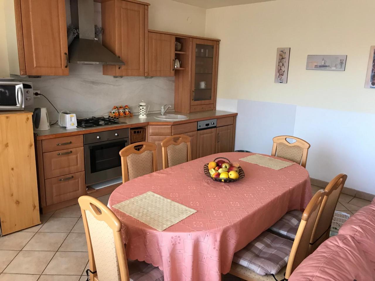 Lotusz Apartments In Ньиредьхаза Экстерьер фото