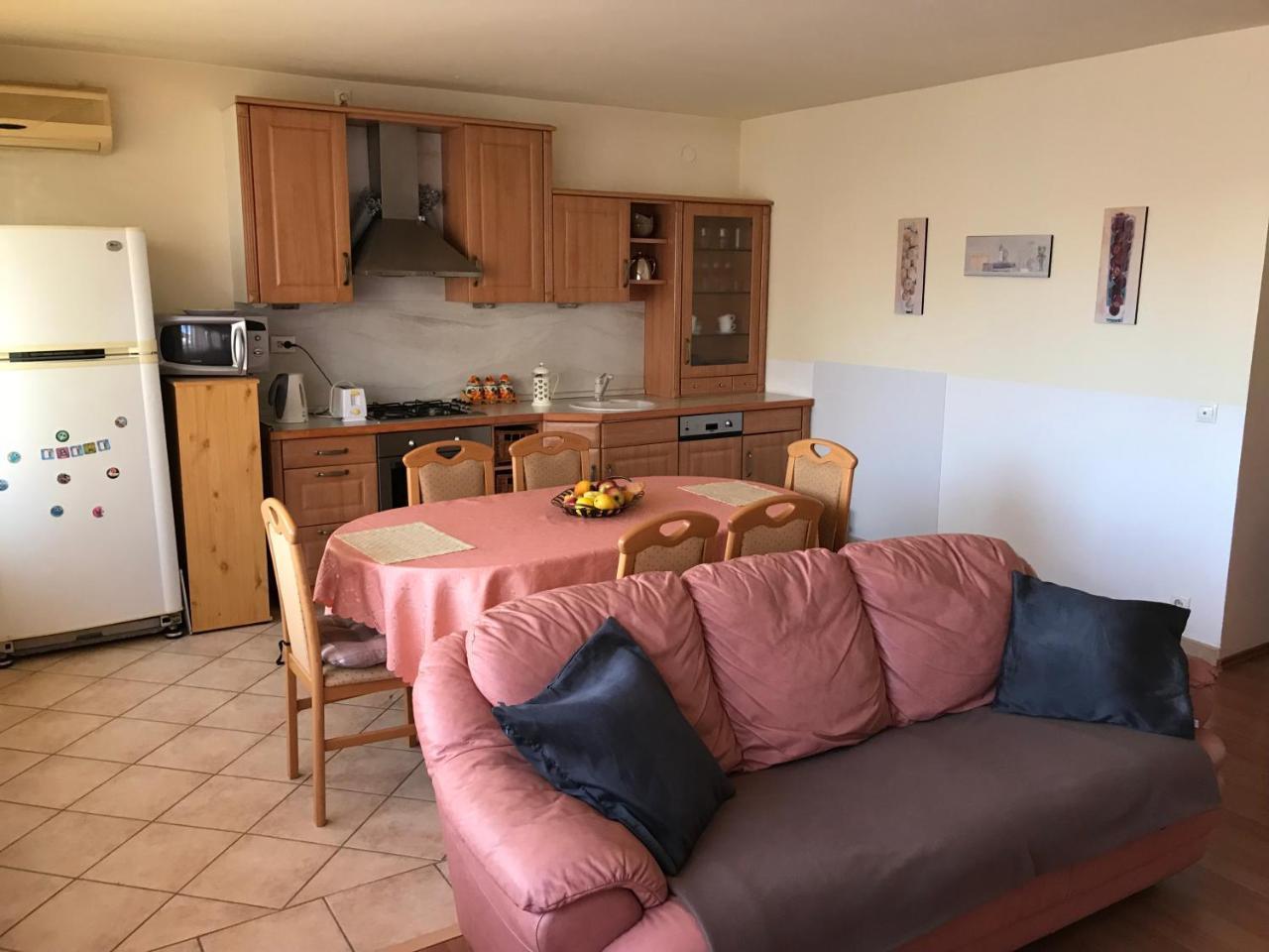 Lotusz Apartments In Ньиредьхаза Экстерьер фото
