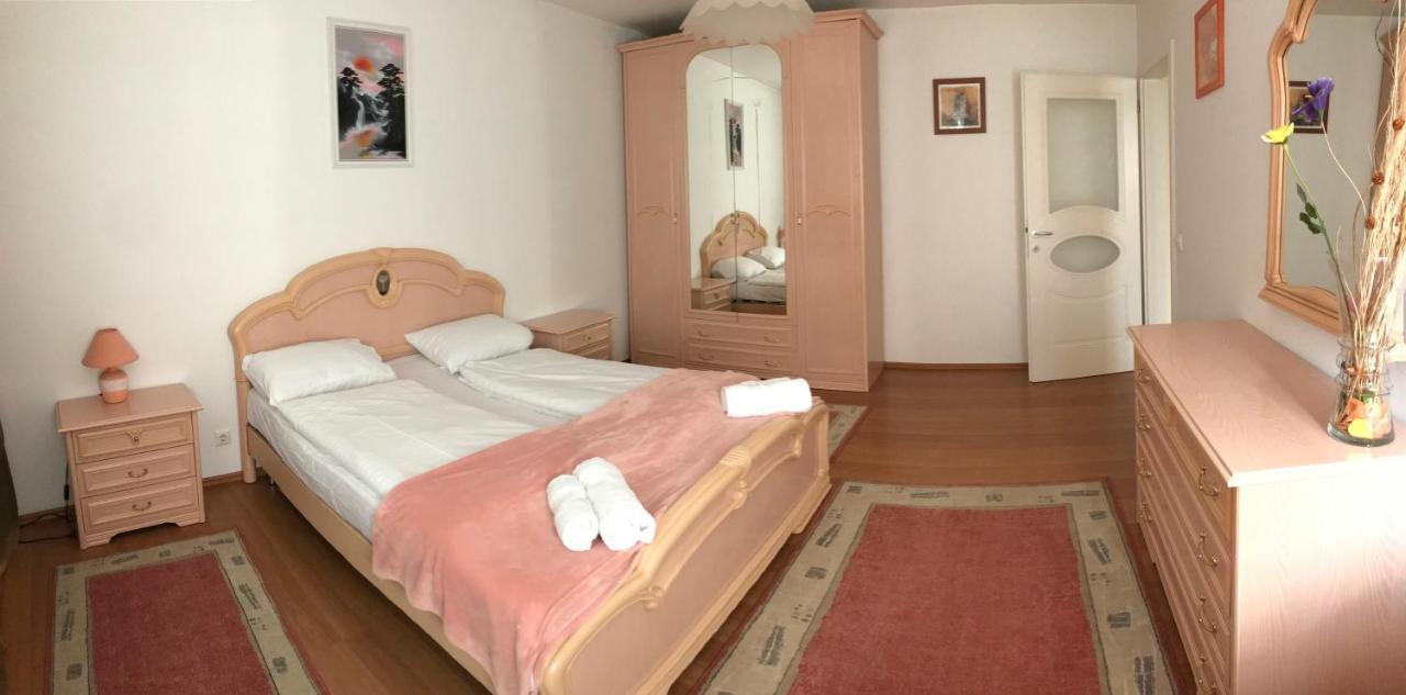 Lotusz Apartments In Ньиредьхаза Экстерьер фото