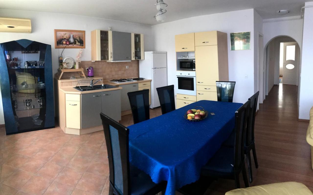 Lotusz Apartments In Ньиредьхаза Экстерьер фото