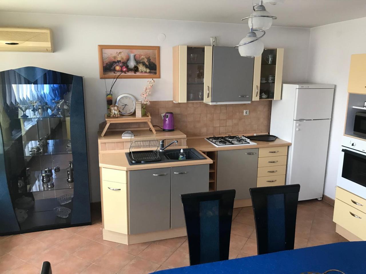 Lotusz Apartments In Ньиредьхаза Экстерьер фото