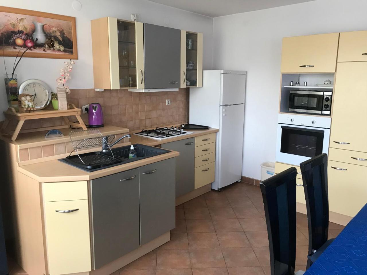 Lotusz Apartments In Ньиредьхаза Экстерьер фото