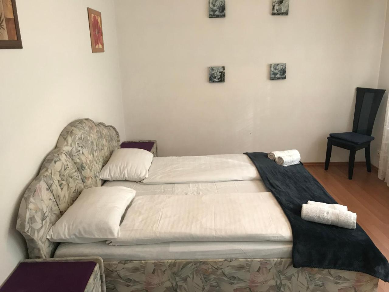 Lotusz Apartments In Ньиредьхаза Экстерьер фото