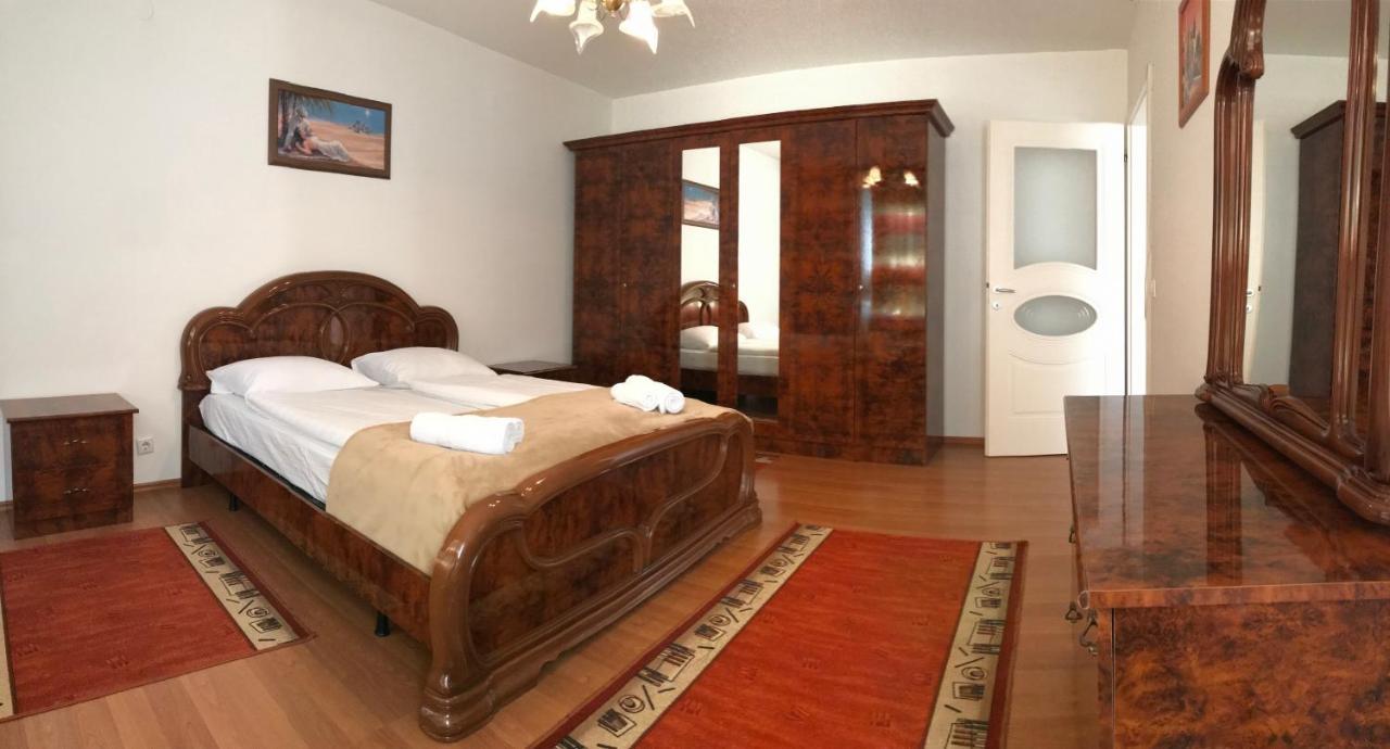 Lotusz Apartments In Ньиредьхаза Экстерьер фото