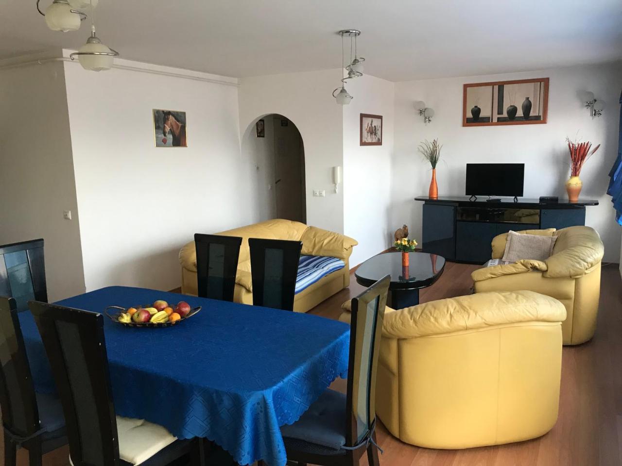 Lotusz Apartments In Ньиредьхаза Экстерьер фото