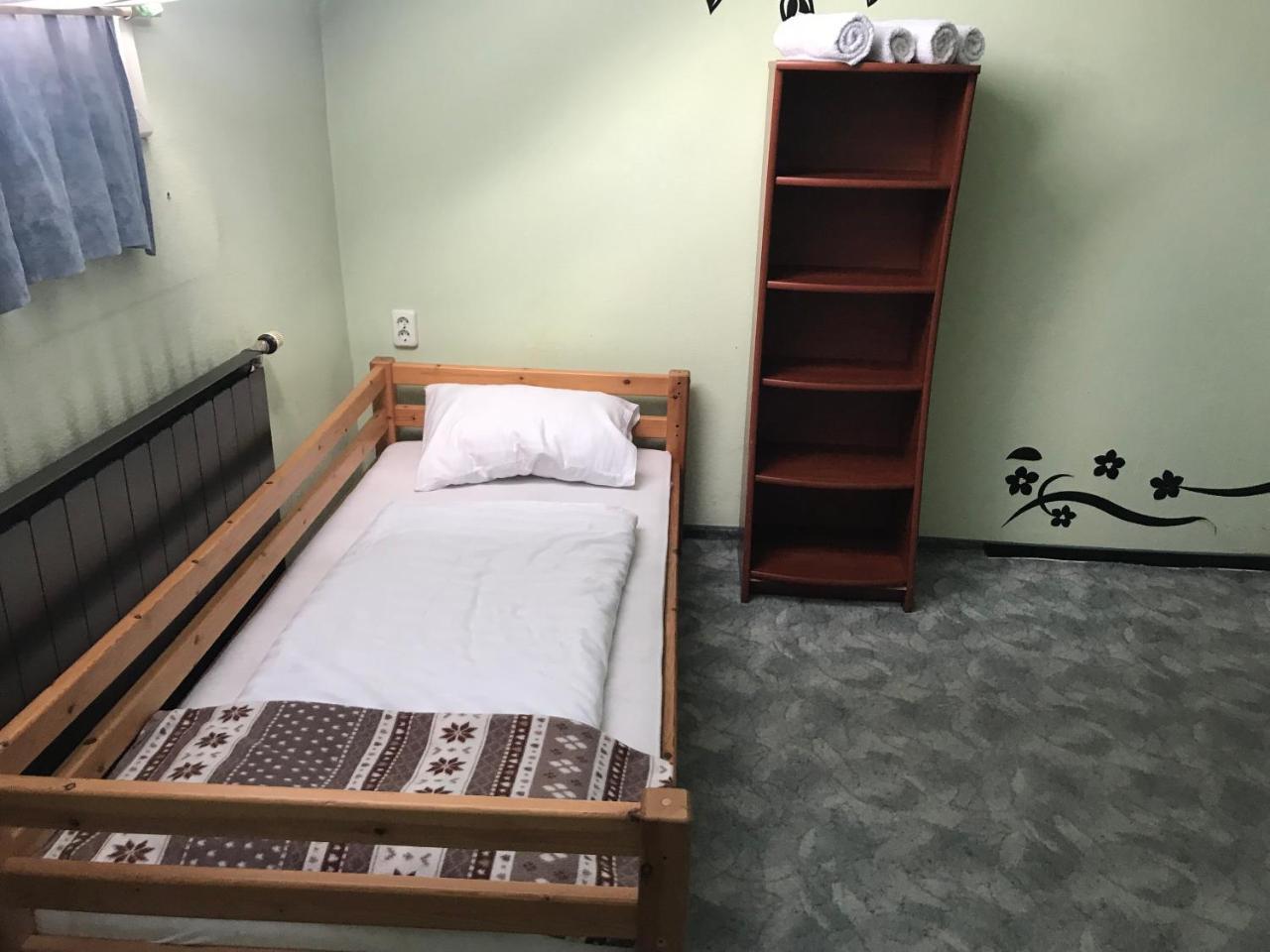 Lotusz Apartments In Ньиредьхаза Экстерьер фото