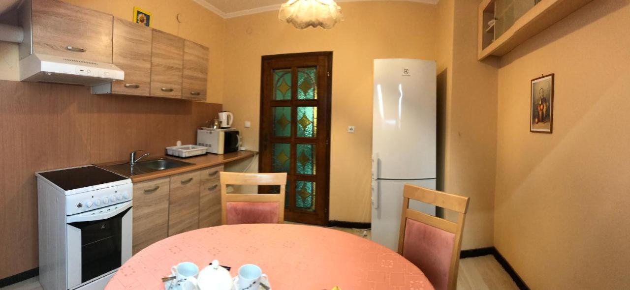 Lotusz Apartments In Ньиредьхаза Экстерьер фото