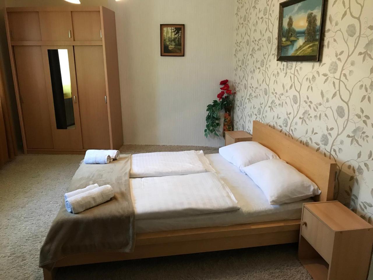Lotusz Apartments In Ньиредьхаза Экстерьер фото